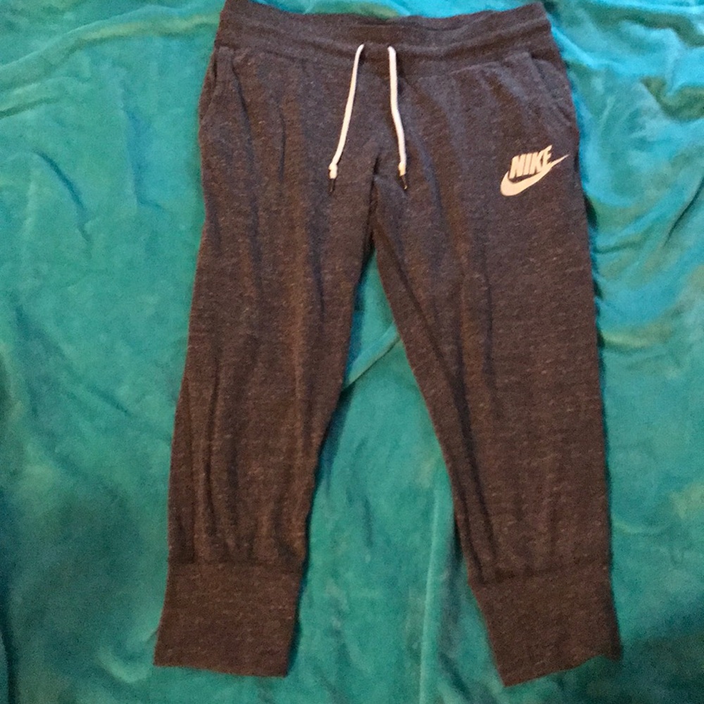 Free! Nike Capris!